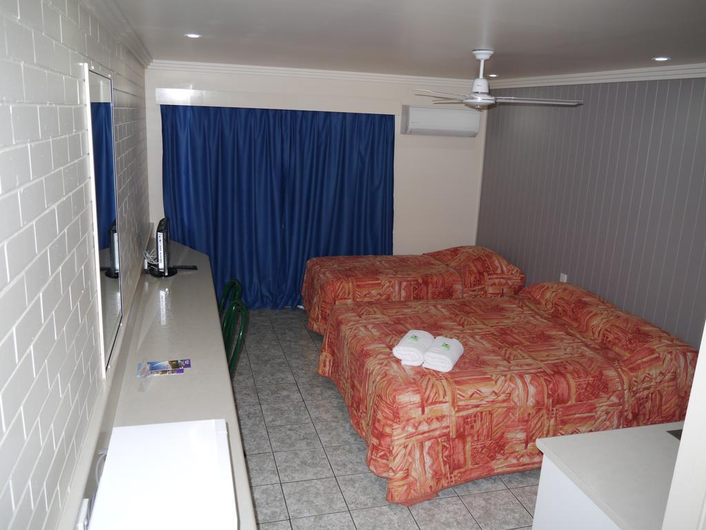 Emu Park Motel חדר תמונה